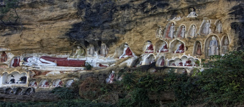 AKAUK TAUNG CAVES